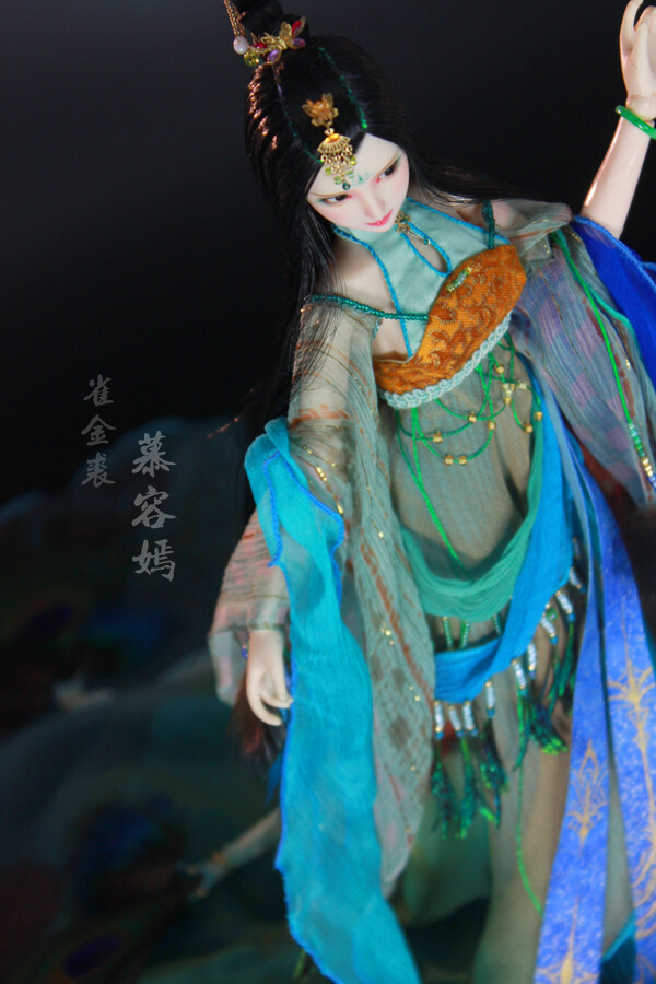 二手 【售馨】雀金裘·慕容嫣——1/6ob古装合作拍卖娃