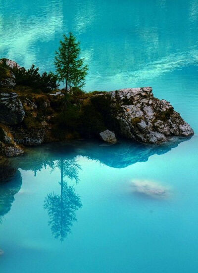 Turquoise, Misurina Lake, Veneto, Italy