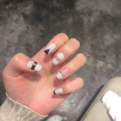 nail