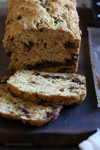 LOW FAT CHOCOLATE CHIP ZUCCHINI BREAD