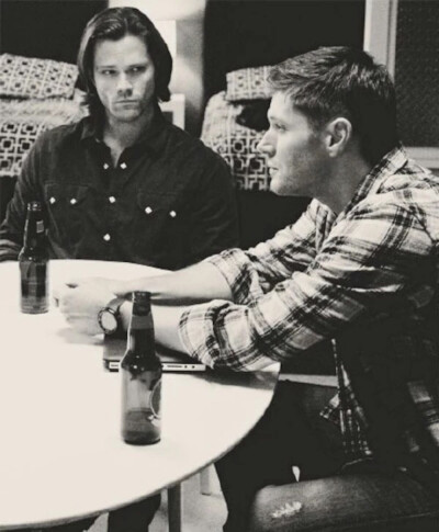 Jensen Ackles,Dean,Sam 