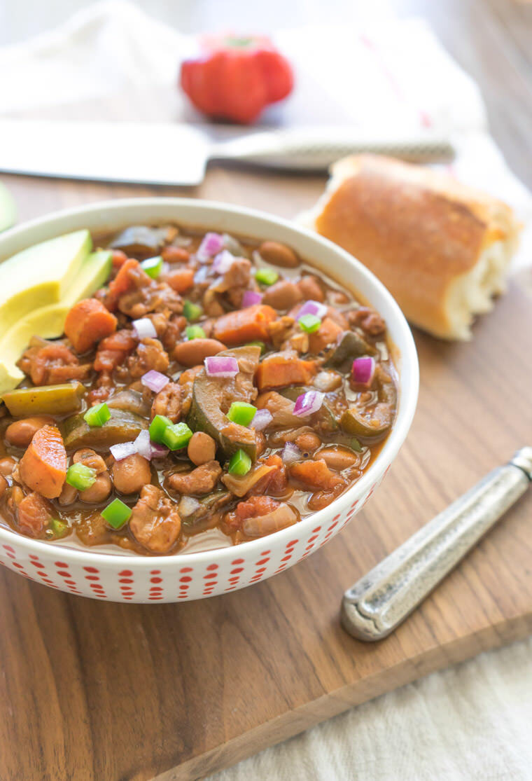 THE HEARTIEST SLOW COOKER VEGETARIAN CHILI 素食辣椒慢炖锅 素食主义