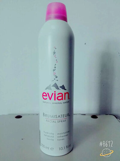 依云（evian）天然矿泉水喷雾300ml