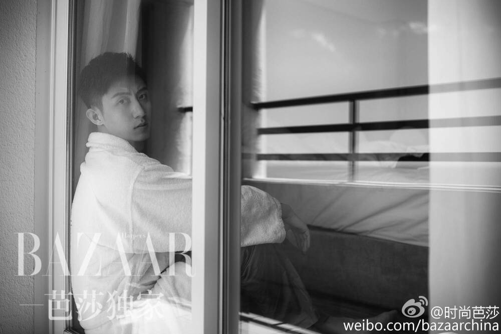 #黄景瑜##一路风景，瑜你同行#帅出天际~
cr.logo