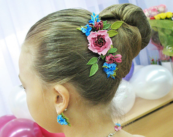 Polymer clay flowers hair accessories. Pink blue Wedding Hair Flowers.
Flowers hair comb. Flower headpiece. Pink blue hair pin flowers自然首饰