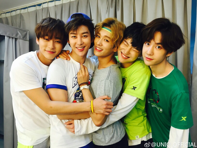 UNIQ