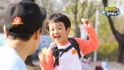 我们书俊长大之后一定是个帅气的男孩子吧❤