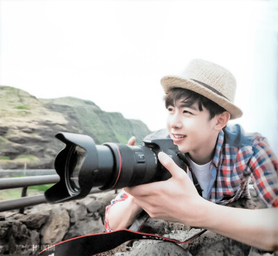 尼坤Nichkhun 《旅行，被风吹过的世界》写真