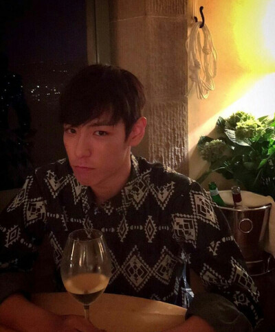 #T.O.P 崔胜贤#