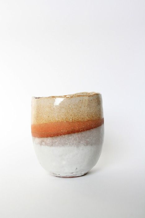 满眼红心状~~一组色彩斑斓的，小清新风格的日本陶艺水杯设计，来自@Shino Takeda的创作，价格不菲哦。