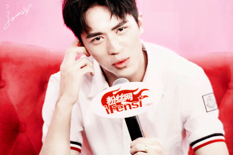 来一打草莓甜洲吧(*¯︶¯*)
cr. @鲸鱼粥粥册