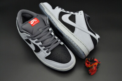 二手 圣光与潮流 Nike Dunk SB Low 莱卡相机 35mm 504750020 滑板鞋