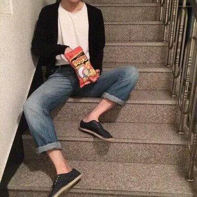 男头，头像，
你有没有偶尔思念我
下次来梦里找我的时候
记得与我说说。