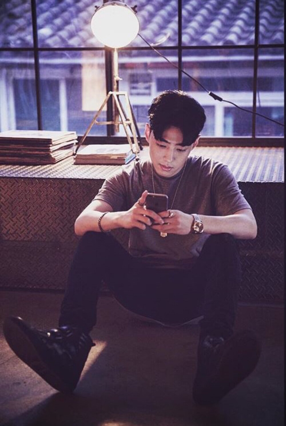 Gray 李盛华 AOMG 