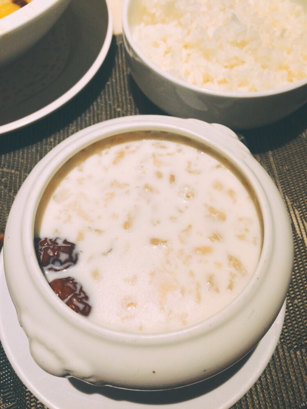 红枣莲米炖雪蛤