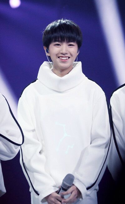 TFBOYS 王俊凯 