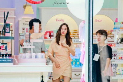 【晶吧图图】160527 ETUDEHOUSE #郑秀晶# 泰国活动饭拍@KRYSTALJUNG #郑秀晶Krystal# 可爱满分礼貌满分暖心满分