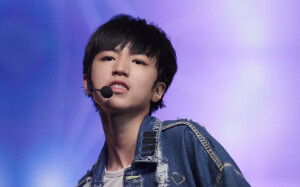 #王俊凯# #TFBOYS王俊凯# #TFBOYS#150919 王俊凯生日会cr：Mercury_Rainbow王俊凯个站