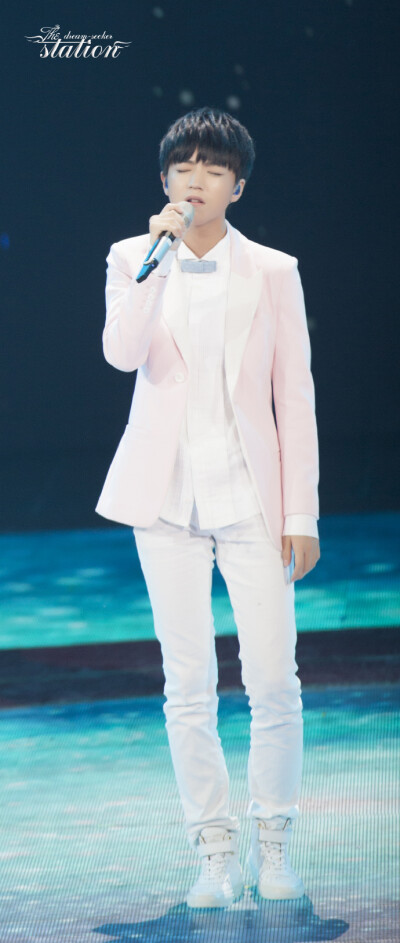 #王俊凯# #TFBOYS王俊凯# #TFBOYS#160222 湖南卫视元宵喜乐会cr：Dream921_王俊凯个站