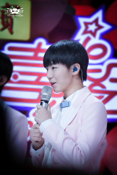 #王俊凯# #TFBOYS王俊凯# #TFBOYS#160222 湖南卫视元宵喜乐会cr：Karry王俊凯中文首站