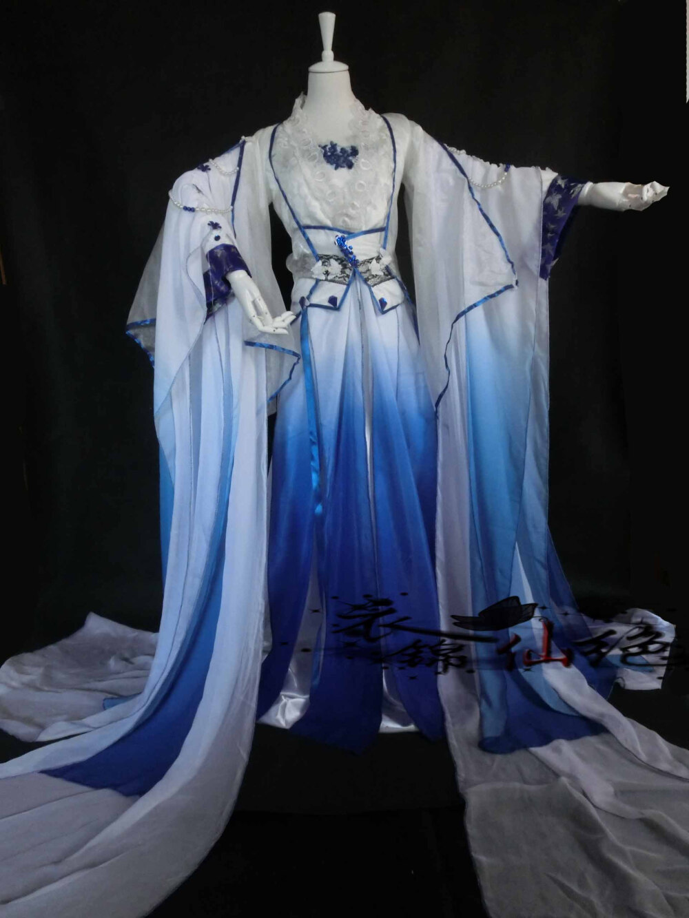 古风COS古装cosplay蓝白渐变色华丽女服装华… - 高清图片，堆糖，美图壁纸兴趣社区