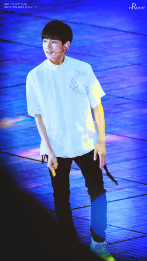 @TFBOYS-王源 Roy - The Professional.  KShape Of My Heart-Sting