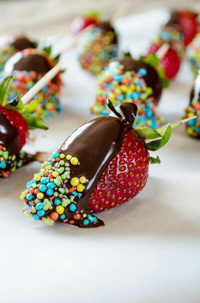 chocolate-covered strawberries, 巧克力包裹草莓