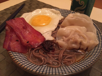 一人の食 かつおスープそば (鰹魚湯蕎麥麵)