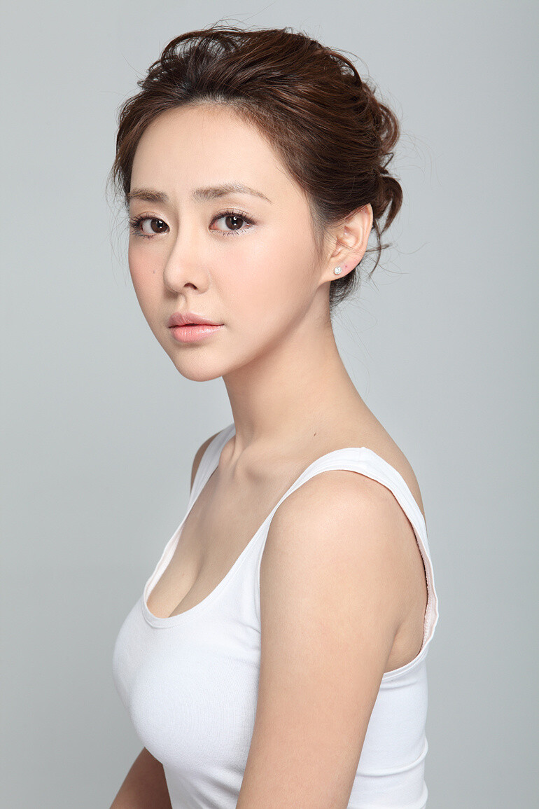 艺人曹梦格 裴小宾摄影