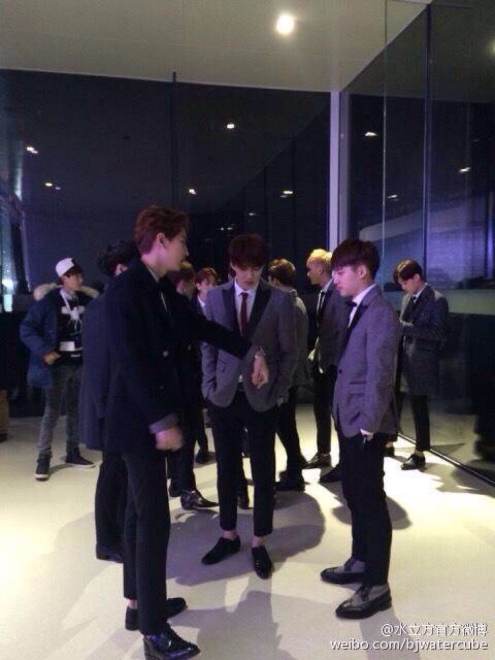 exo
crlogo