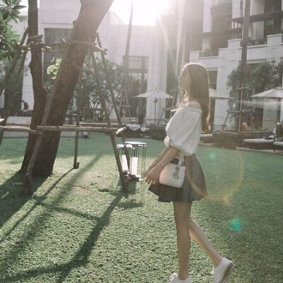 _SUNNY.TQ【女头】[高清精选][简约个性][欧美黑白][日韩][意境伤感][女生头像]禁二传