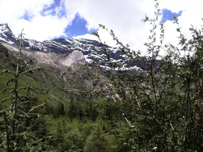 我不是摄像师，只想找到最好的角度把你展现在人前。 ——四姑娘山