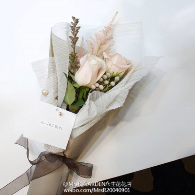 ins | 韩式花束 chic风韩国花店 from instagram 关注微博每日更新最新韩式花束
