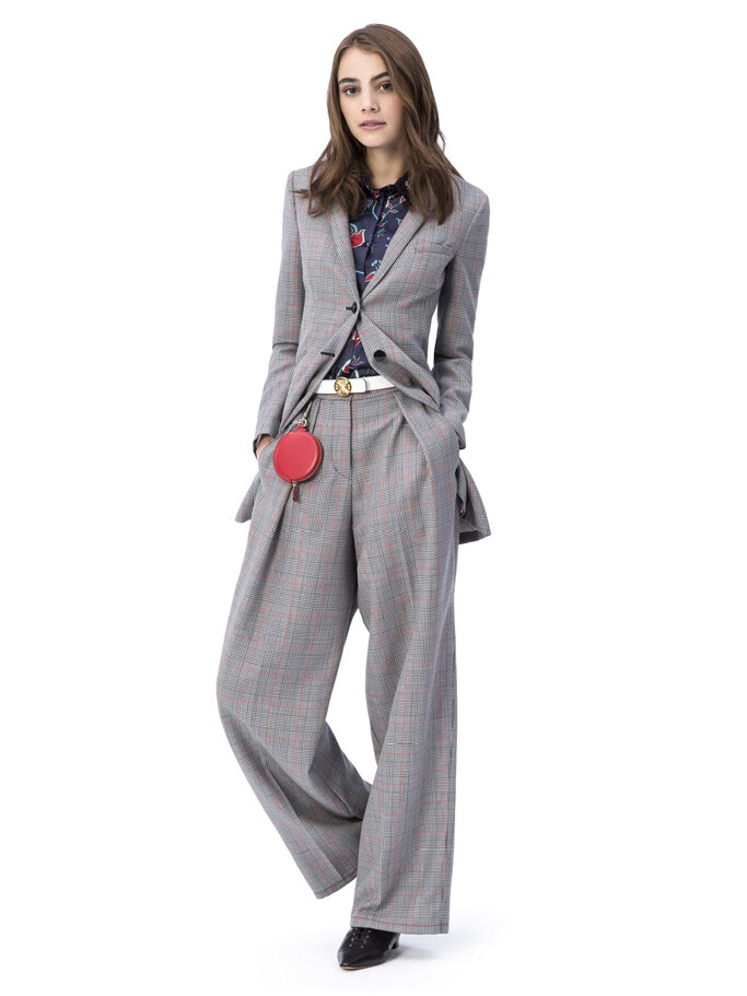 Emporio Armani 2017早春系列时尚型录