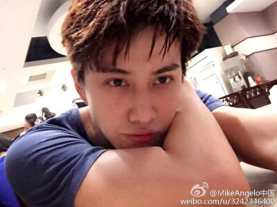 MIKE 头像 手机壁纸 头了 空间壁纸 锁屏壁纸 小清新图片 男生头像