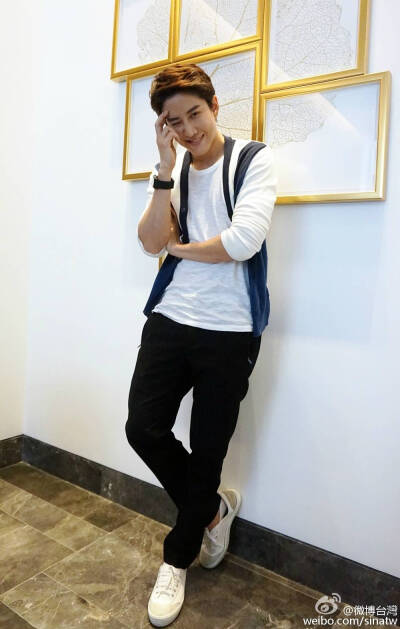 MIKE 头像 手机壁纸 头了 空间壁纸 锁屏壁纸 小清新图片 男生头像