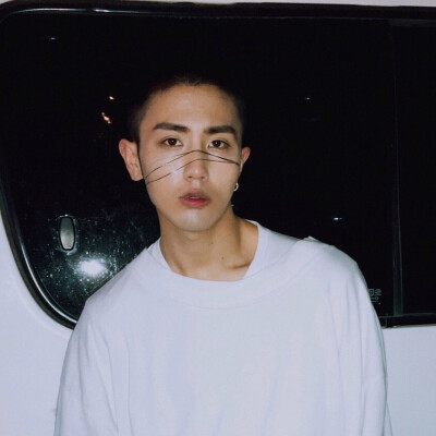 栗子SAMAの硬汉头像 [情侣头像] [兄弟头像] [文艺男头] [韩系头像] [森系头像] [欧美头像] [小清新] [高清] [侵删]