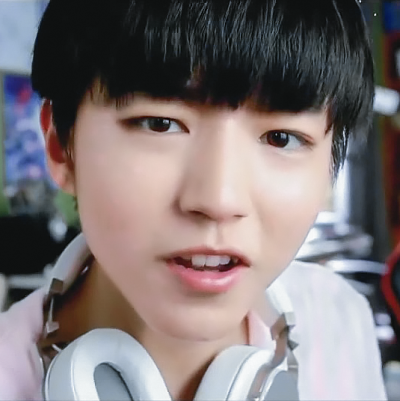 #王俊凯##TFBOYS王俊凯# OPPO R9手机广告