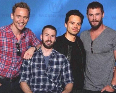 Tom Hiddleston 抖森 Chris Evans 桃总 Sebastian Stan 384 Chris Hemsworth 锤哥