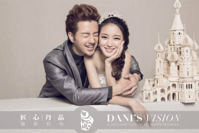 杭州匠心丹品摄影机构，由著名主持人朱丹创办，是一家集婚纱摄影、明星宣传照、艺人写真、儿童写真的高级婚纱摄影机构。