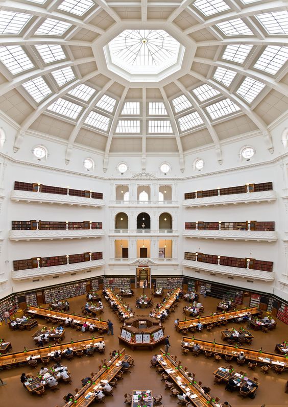 45+ Of The Most Majestic Libraries In The World