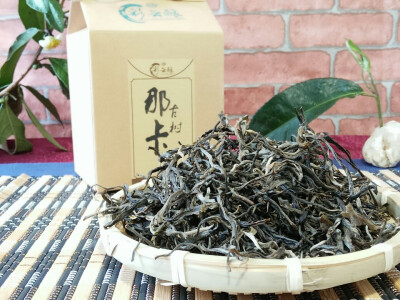 云南那卡古树普洱茶 傅鼎记公司出品 彩云酿古茶坊制作 勐海古茶研究会副会长傅声浩监制 