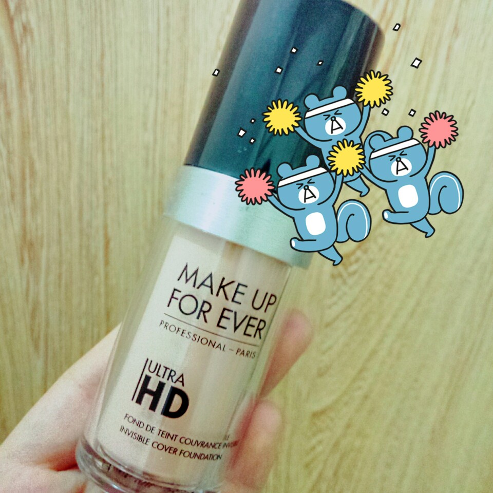 make up for ever清晰无痕粉底液(ﾉ≧ڡ≦) 遮瑕蛮好，轻薄，必须做好保湿，不然涂很厚看上去浮粉！皮肤状态好使用，会很完美美腻腻的，渣渣觉得好挑状态，控油一般，持久力一塌糊涂，中午各种脱妆，出油..稍微暗沉，看个人吧