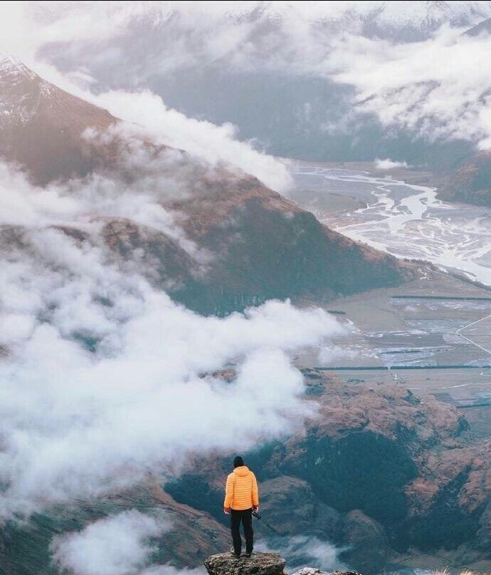 我一个人吃饭旅行到处走走停停