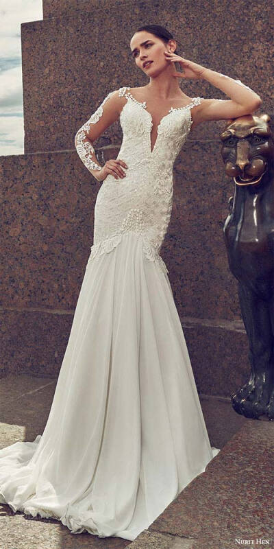 以色列婚纱设计师品牌Nurit Hen释出2016年「White Heart 白色之心」婚纱系列LookBook，经典华丽，带来梦想中的婚纱。
