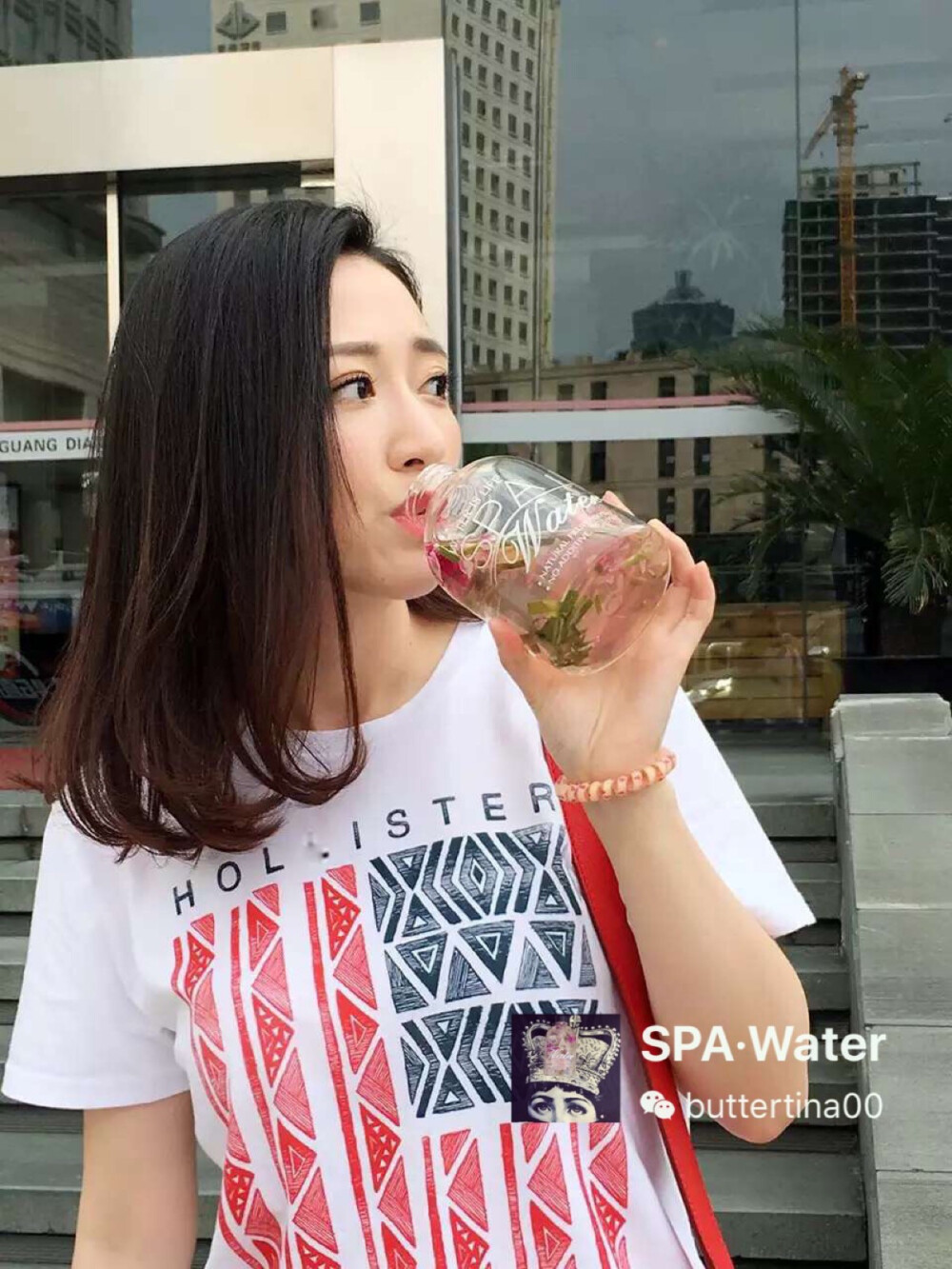 浙江卫视著名主持人罗希也是spawater的爱好者