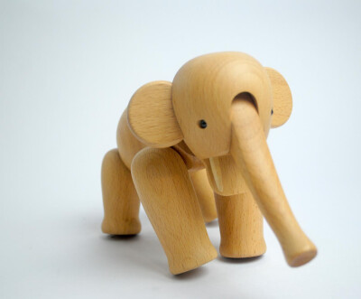 经典木艺玩偶纯手工精美大象摆件经典玩偶木雕畅销品质高端装饰
