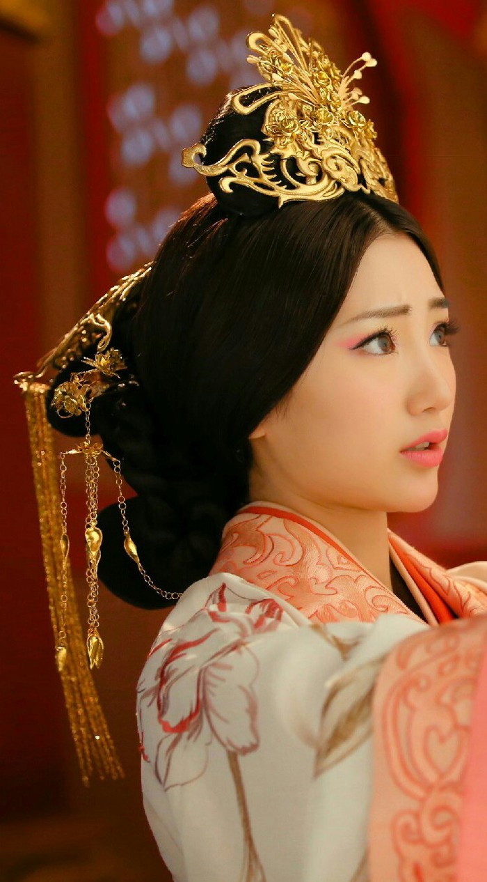 云中歌毛晓彤之上官小妹