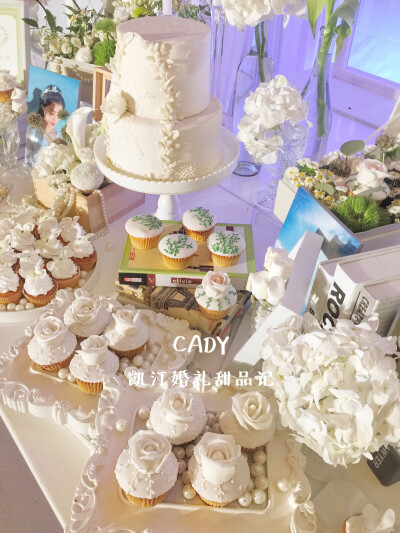 CADY
凯汀婚礼甜品记