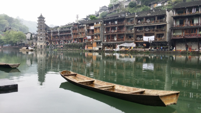 旅行 凤凰古镇 沱江 烟雨凤凰